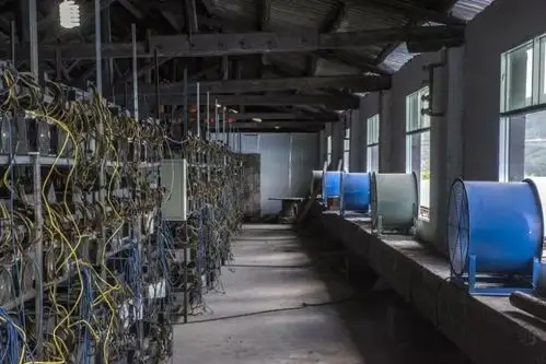 Mining farm with high-efficiency GPUs